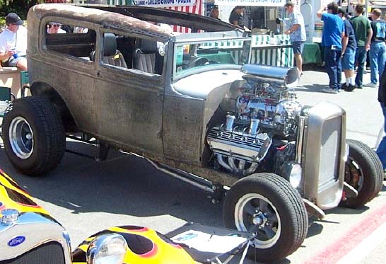 31 Ford Model A Hiboy Chopped Tudor Sedan