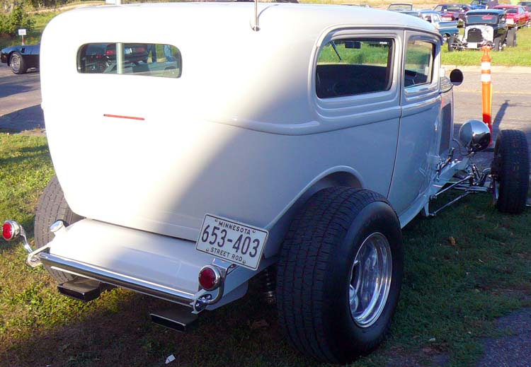 32 Ford Hiboy Chopped Tudor Sedan