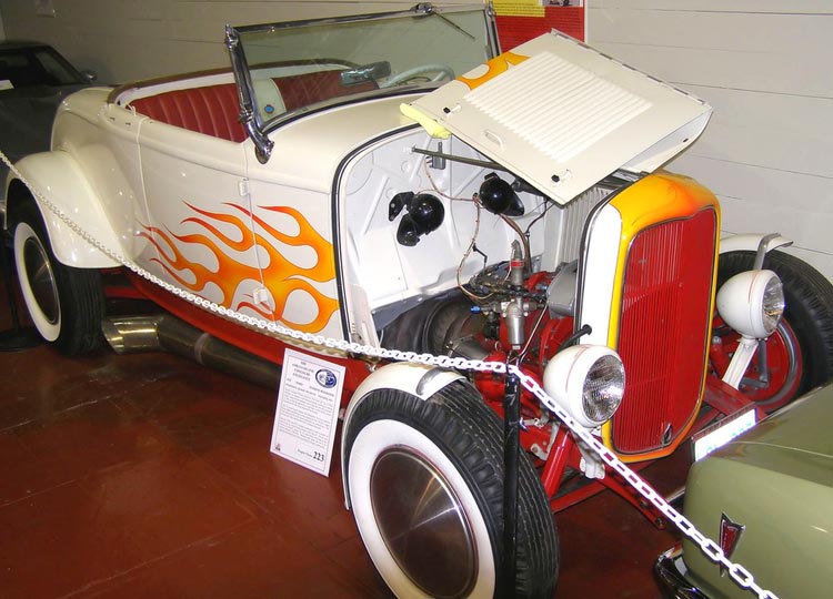 32 Ford Hiboy Roadster